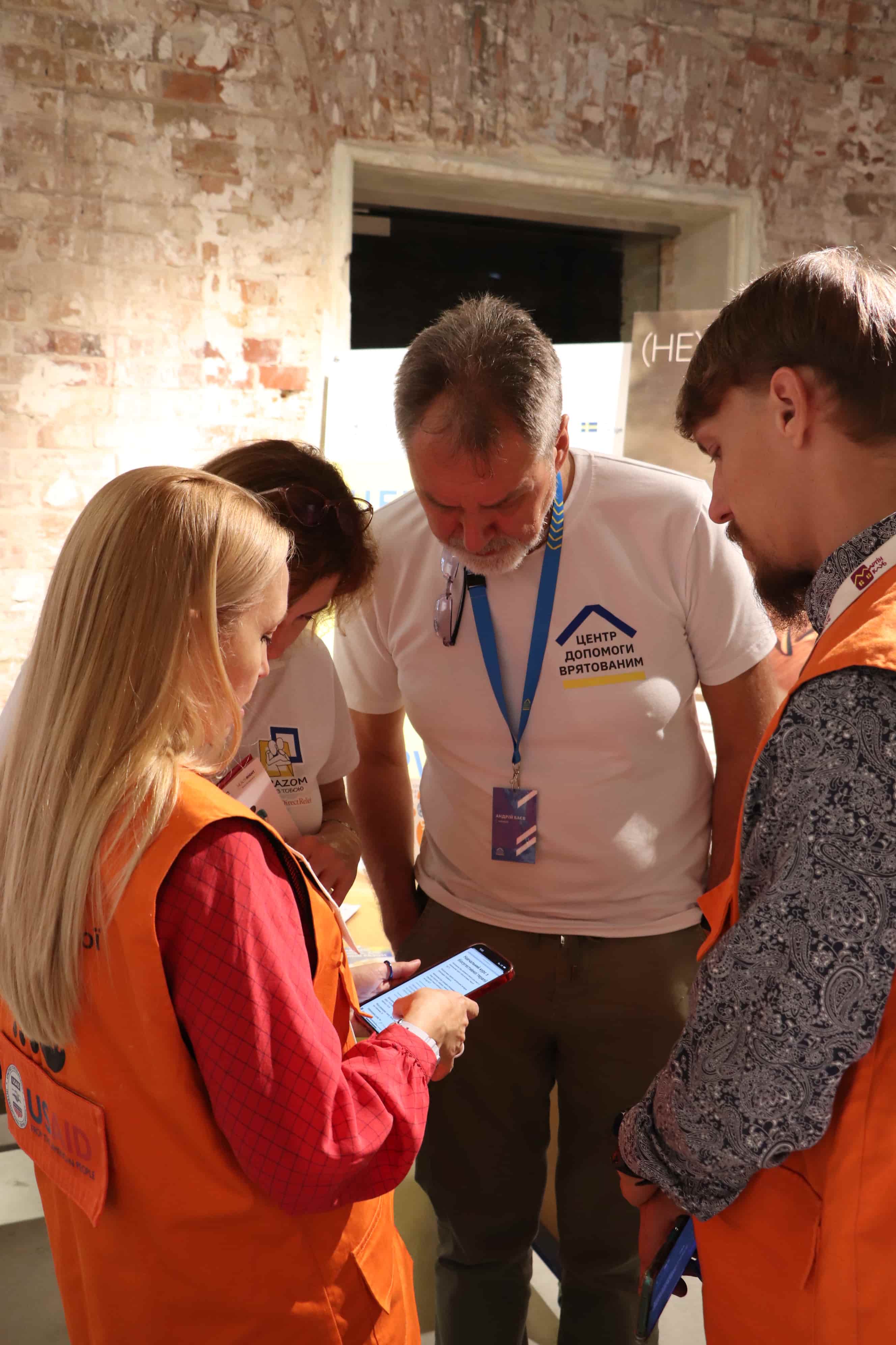 Ментальне здоров’я як ключ до стійкості: проєкт «RAZOM з тобою» долучився до Дня спільнодії у Дніпрі